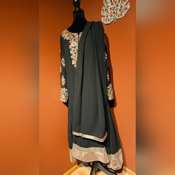 Like New Black Gold Anarkali Suit w/ Chudidaar - Picture 2 of 10
